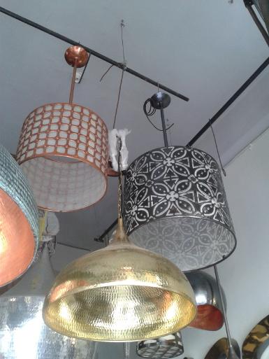 Brass Lamp code BBL001A size 30 x 30 cm.