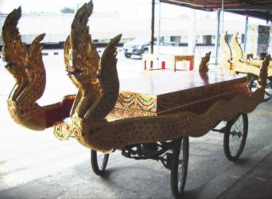ราชรถ พญานาค หกเศียร รุ่นใหม่