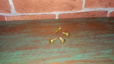 Brass screw size head 7mm.leg long 10 mm.