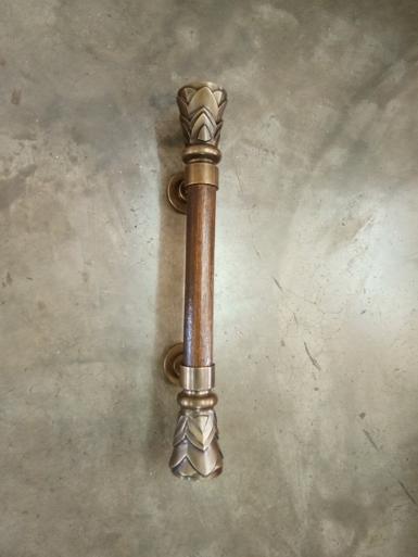 Brass Door Handle with wood Item Code ACMR061 size long 500 mm head 54 mm. wood D: 32 mm.