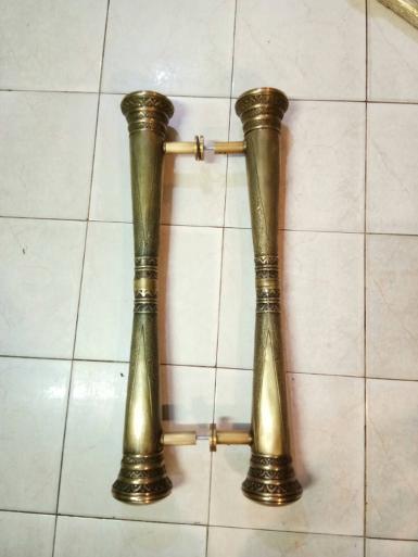 ฺBrass door handle Item price/set Code ACMR80 size long 800 mm.